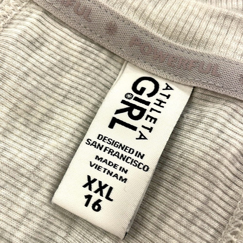 NWOT Athleta Girl Stretch Flow Top with Thumbholes - Picture 7 of 8